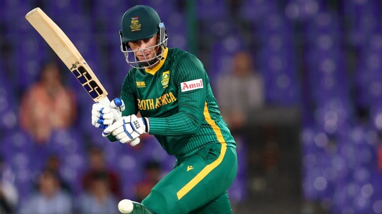 SA vs NZ 2nd Semi-Final, Rassie van der Dussen Half Century: कप्तान टेम्बा बावुमा के बाद रासी वैन डेर डुसेन ने ठोका अर्धशतक, दक्षिण अफ्रीका की टीम का स्कोर 150 के करीब
