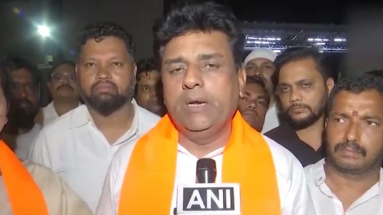 Kunal Kamra Show Controversy: शिवसेना MLA मुरजी पटेल ने कुणाल कामरा को दी धमकी, कहा;  दो दिन में माफी मांगें, नहीं तो किया जाएगा मुंह काला (Watch Video)