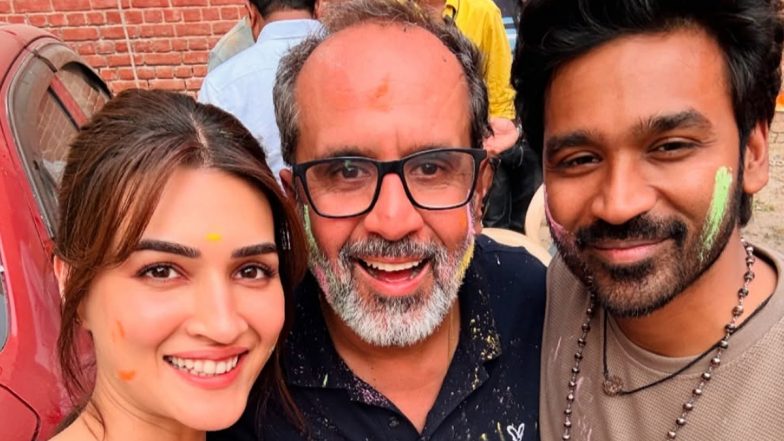 Tere Ishk Mein के सेट पर खेली गई होली, Kriti Sanon ने Dhanush और डायरेक्टर के साथ शेयर की तस्वीर (View Pic)