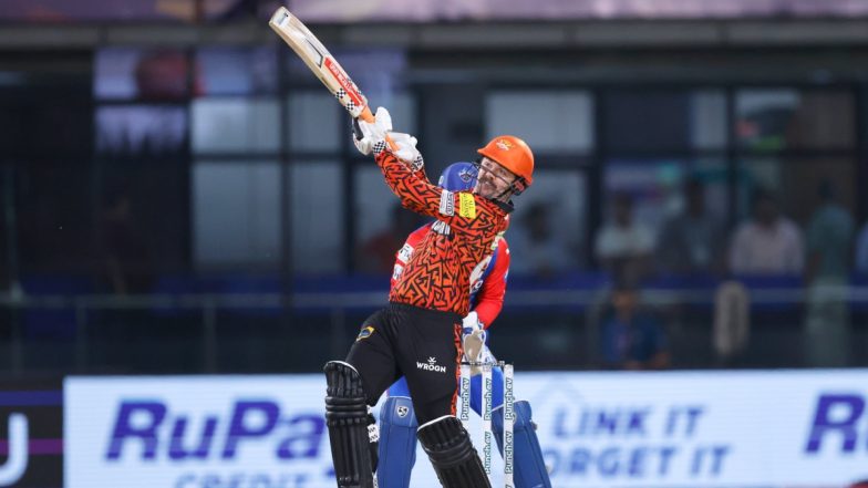 SRH vs RR, Travis Head Half Century: ट्रैविस हेड ने जड़ा ताबड़तोड़ अर्धशतक, राजस्थान रॉयल्स की टीम को विकेट की तलाश