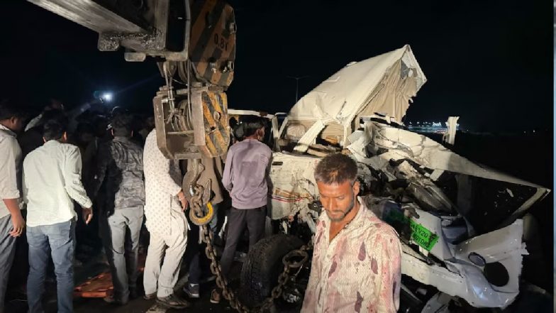 MP के धार में भीषण सड़क हादसा, गैस टैंकर की टक्कर से 7 लोगों की मौत, 3 की हालत गंभीर