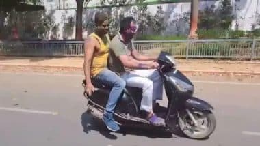 Tej Pratap Yadav Challan: बिना हेलमेट स्कूटी चलाते पकड़े गए तेज प्रताप यादव, पटना ट्रैफिक पुलिस ने काटा 4000 रुपये का चालान Tej Pratap Yadav Challan: बिना हेलमेट स्कूटी चलाते पकड़े गए तेज प्रताप यादव, पटना ट्रैफिक पुलिस ने काटा 4000 रुपये का चालान