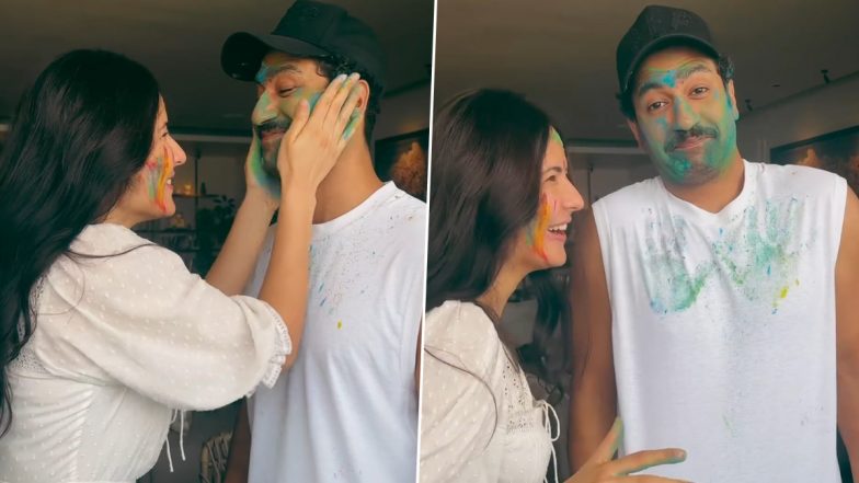 Holi 2025: विक्की कौशल और कैटरीना कैफ ने परिवार के साथ मनाया होली का त्योहार, सोशल मीडिया पर वायरल हुई तस्वीरे और वीडियो (View Pics and Watch Video)