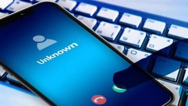 New Scam Alert: हैलो, मैं कुरियर कंपनी से बोल रहा हूं... फेक कॉल से ऐसे हो रही है मोबाइल हैकिंग New Scam Alert: हैलो, मैं कुरियर कंपनी से बोल रहा हूं... फेक कॉल से ऐसे हो रही है मोबाइल हैकिंग