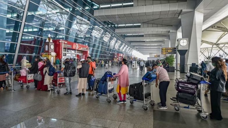 Navi Mumbai Airport: नवी मुंबई एयरपोर्ट से अप्रैल में शुरू होंगी घरेलू उड़ानें, मुंबई को मिलेगा तीसरा एयरपोर्ट
