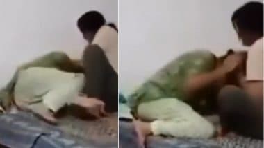 VIDEO: 'मजा आ रहा है, खून पिऊंगी'... प्रॉपर्टी के लिए बेटी ने मां को बेरहमी से पीटा, बाल खींचने और काटने का वीडियो वायरल VIDEO: 'मजा आ रहा है, खून पिऊंगी'... प्रॉपर्टी के लिए बेटी ने मां को बेरहमी से पीटा, बाल खींचने और काटने का वीडियो वायरल