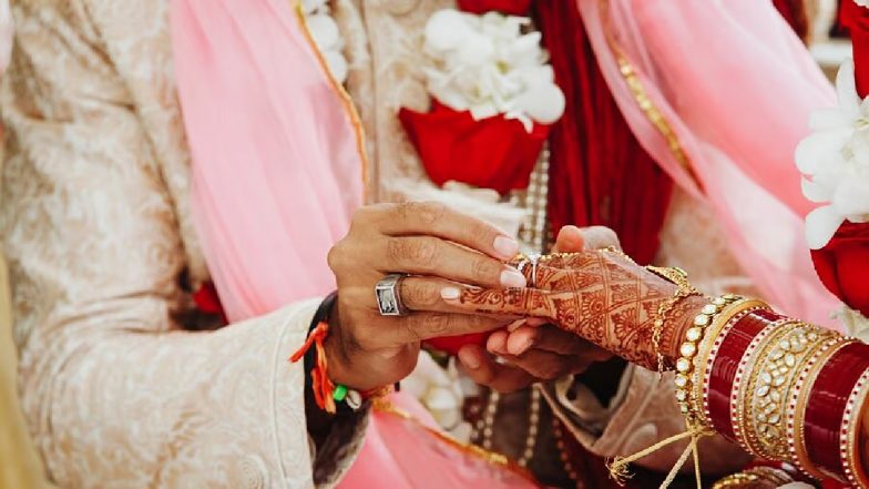 सगाई में पहुंची दुल्हन की 'गर्लफ्रेंड' ने किया बवाल, दूल्हे ने रिश्ता तोड़ा, 4 साल लिव-इन में रही महिला