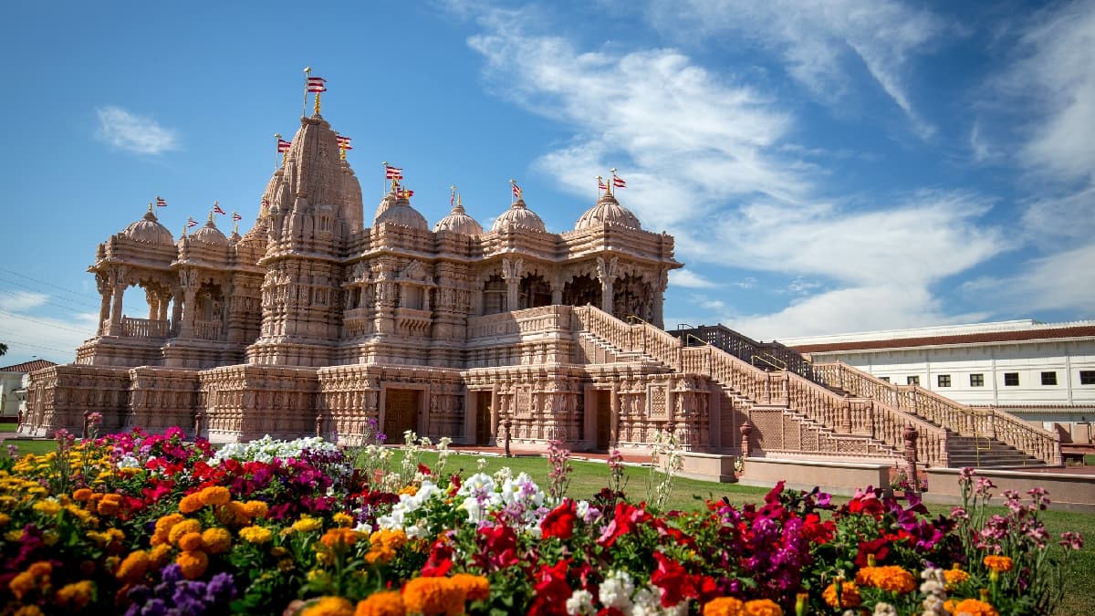 अमेरिका में हिंदू मंदिर पर हमला! कैलिफोर्निया के BAPS मंदिर में तोड़फोड़, खालिस्तान समर्थकों पर शक