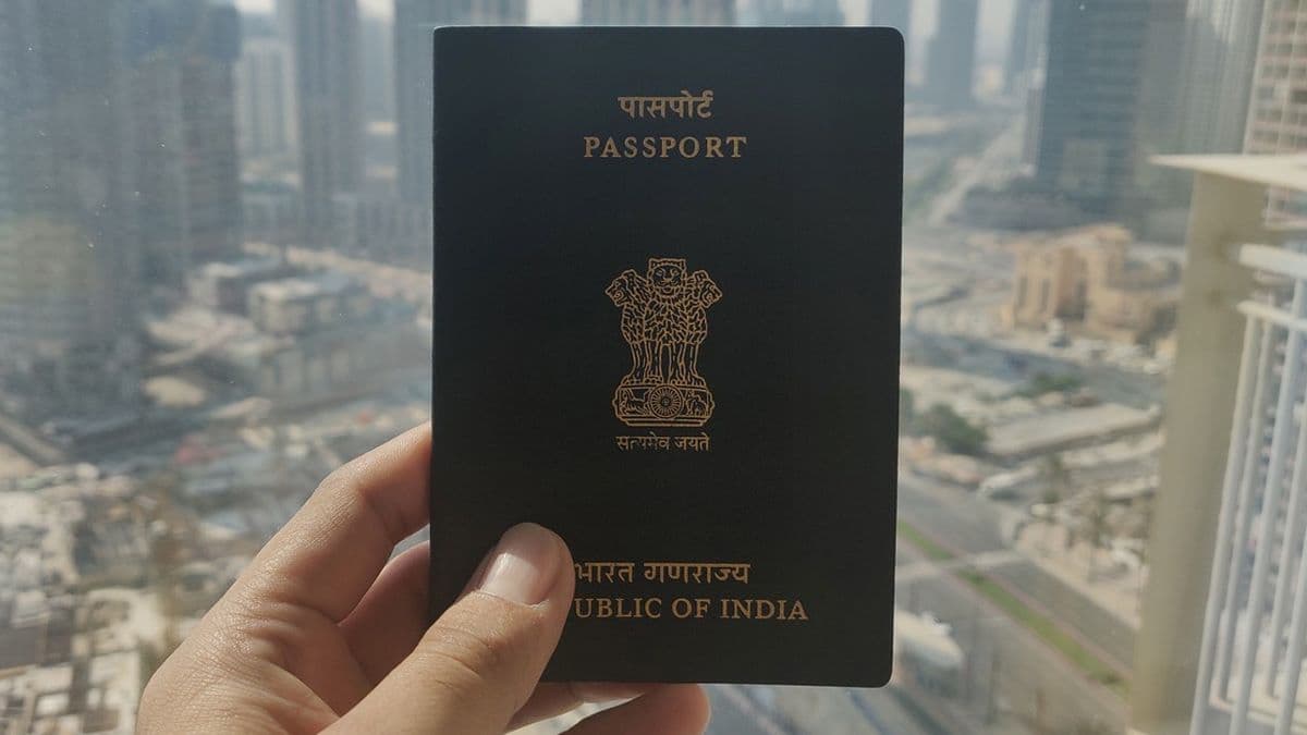 Passport में पति या पत्नी का नाम जुड़वाना हुआ आसान, अब मैरिज सर्टिफिकेट की भी जरूरत नहीं