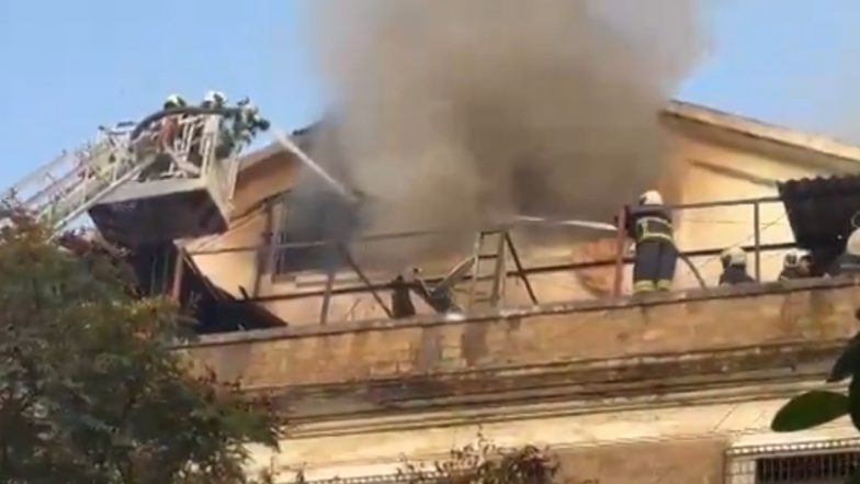 Kaiser-I-Hind Building Fire: मुंबई के काइज़र-ए-हिंद बिल्डिंग में लगी आग, ED ऑफिस भी प्रभावित, बचाव कार्य जारी, देखें वीडियो