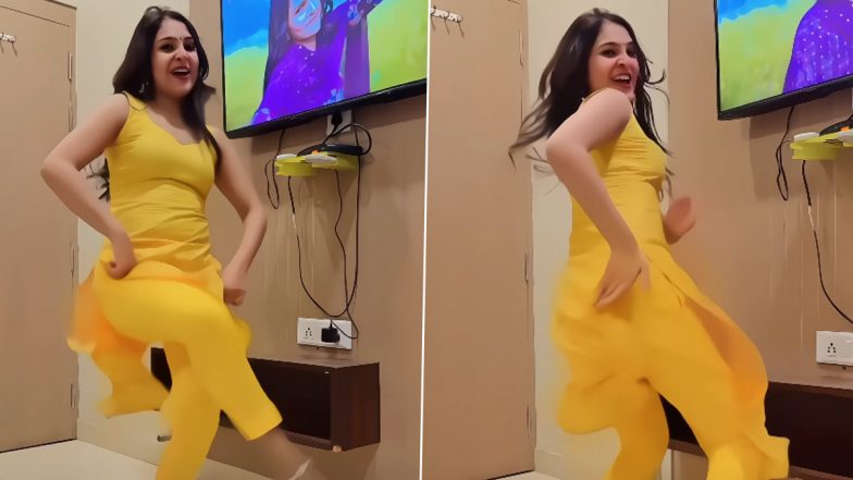 Haryanvi Bhabhi Dance: हरियाणवी भाभी ने पीला सलवार सूट पहनकर मटकाई कमर, वायरल वीडियो देख लोग हुए दीवाने
