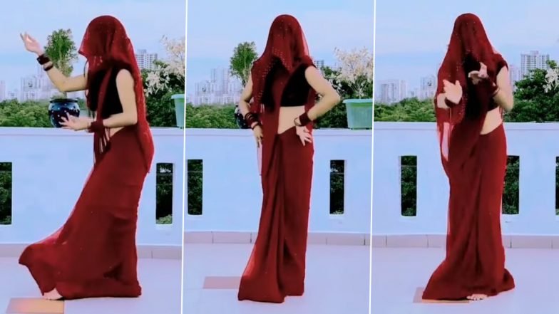 Bhabhi Dance Video: देसी भाभी ने 'दिल्ली शहर में बिके रे चुनरिया' गाने पर घूंघट में मटकाई जबरदस्त कमर, डांस वीडियो हुआ वायरल