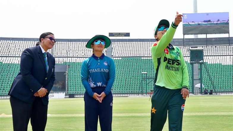 PAK W vs THAI W Toss Update And Live Scorecard: पाकिस्तान ने टॉस जीतकर पहले बल्लेबाजी करने का किया फैसला, यहां एक क्लिक पर देखें लाइव स्कोरकार्ड