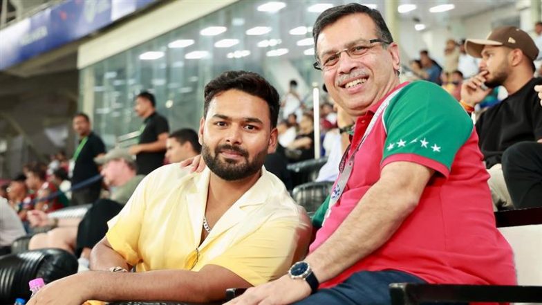ऋषभ पंत लखनऊ के मालिक संजीव गोयनका के साथ मोहन बागान सुपर जायंट बनाम जमशेदपुर एफसी के बीच सेमीफाइनल मैच देखते हुए आए नजर, देखें तस्वीरें