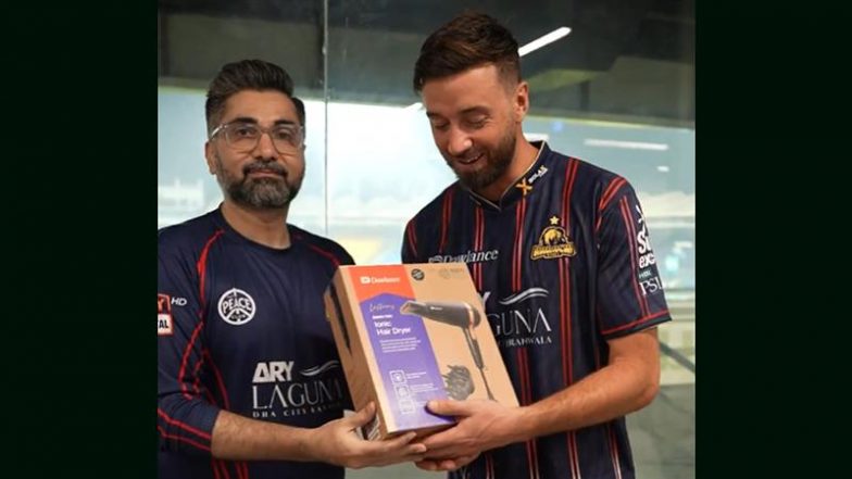 VIDEO: PSL में जेम्स विंस ने कराची किंग्स को दिलाई पहली जीत, शतक मारने पर गिफ्ट में मिला 'लोकल हेयर-ड्रायर'; क्रिकेट फैन्स ने लिए मजे
