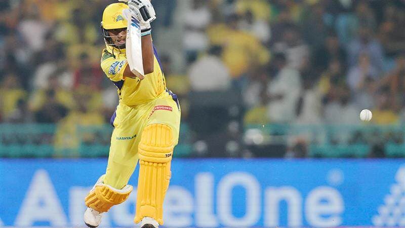 Who Is CSK Opening Batter Shaik Rasheed: कौन हैं CSK के 20 वर्षीय तूफानी ओपनर शेख रशीद, जो IPL डेब्यू में मचाया धमाल, जानिए इस युवा बल्लेबाज के बारे में सबकुछ Who Is CSK Opening Batter Shaik Rasheed: कौन हैं CSK के 20 वर्षीय तूफानी ओपनर शेख रशीद, जो IPL डेब्यू में मचाया धमाल, जानिए इस युवा बल्लेबाज के बारे में सबकुछ