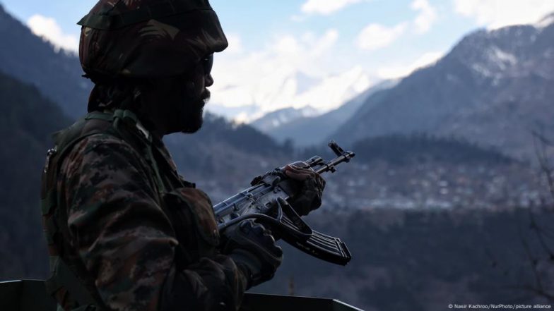 Pahalgam Attack: पहलगाम हमले में मारे गए प्रशांत सत्पथी की चिता को नौ साल के उनके बेटे ने दी मुखाग्नि