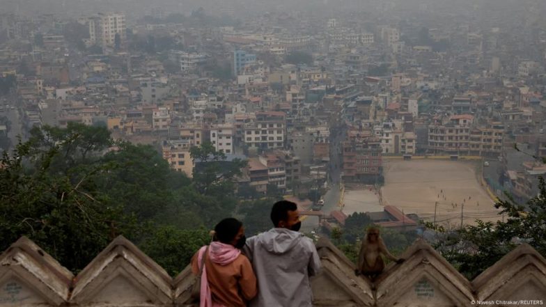 दुनिया की सबसे प्रदूषित राजधानी, काठमांडू पर छाई जहरीली धुंध