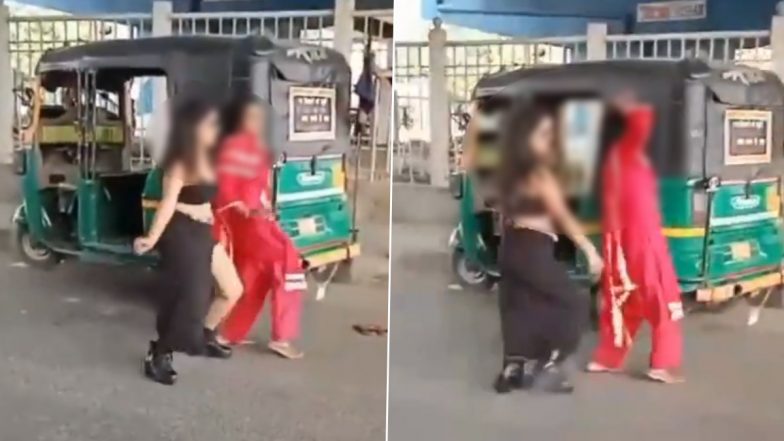 बीच सड़क पर रील बनाने के लिए दो लड़कियों ने कर डाली सारी हदें पार, Viral Video देख भड़क उठा लोगों का गुस्सा