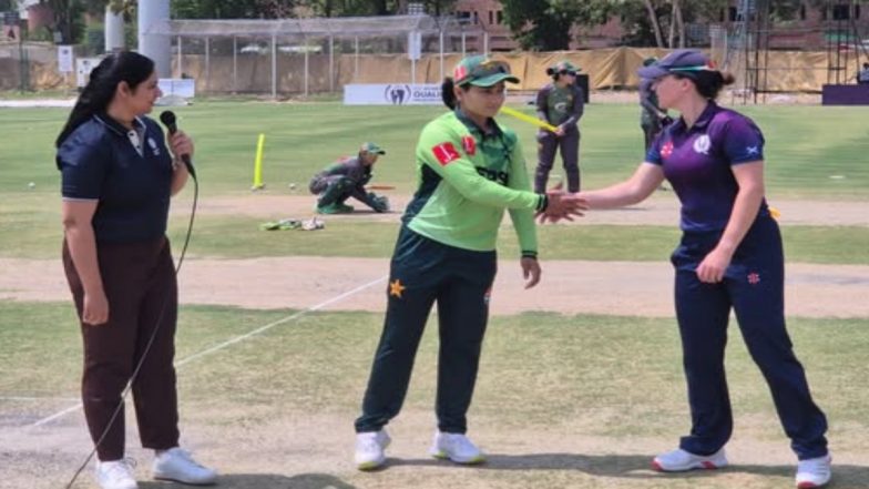 PAKW vs SCOW ICC Women's World Cup Qualifier 2025 Live Toss & Scorecard: पाकिस्तान महिला टीम ने जीता टॉस, स्कॉटलैंड को मिला पहले बल्लेबाजी का न्योता, यहां देखें प्लेइंग इलेवन और लाइव स्कोरकार्ड