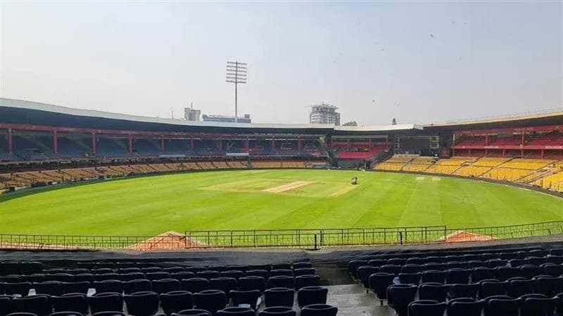 RCB vs PBKS IPL 2025, Bengaluru Weather Forecast: रॉयल चैलेंजर्स बेंगलुरु बनाम पंजाब किंग्स TATA IPL 2025 मैच पर बारिश का साया? जानिए कैसा रहेगा बेंगलुरु के मौसम का मिजाज RCB vs PBKS IPL 2025, Bengaluru Weather Forecast: रॉयल चैलेंजर्स बेंगलुरु बनाम पंजाब किंग्स TATA IPL 2025 मैच पर बारिश का साया? जानिए कैसा रहेगा बेंगलुरु के मौसम का मिजाज