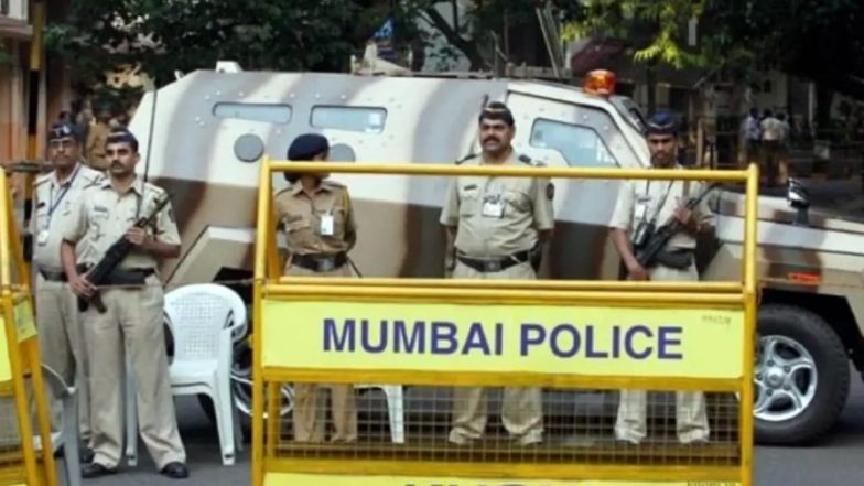 Juhu Theft Case: मुंबई की जुहू पुलिस की कार्रवाई, बंद घर से करोड़ों की चोरी, मामले में दो आरोपियों को दबोचा