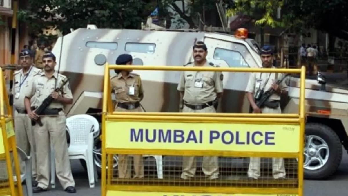 Mumbai Shocker: बेटे द्वारा गाली-गलौज के बाद बुजुर्ग महिला ने की आत्महत्या की कोशिश, पुलिस ने सीनियर सिटीजन एक्ट के तहत FIR दर्ज कराई