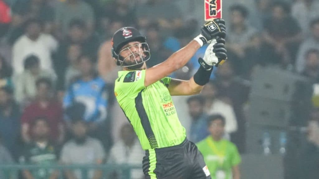Lahore Qalandars vs Islamabad United, PSL 2025 19th Match 1st Inning Scorecard: लाहौर कलंदर्स ने इस्लामाबाद यूनाइटेड के सामने रखा 210 रनों का टारगेट, सिकंदर रज़ा और सैम बिलिंग्स ने खेली धुआंधार पारी; यहां देखें पहली पारी का स्कोरकार्ड