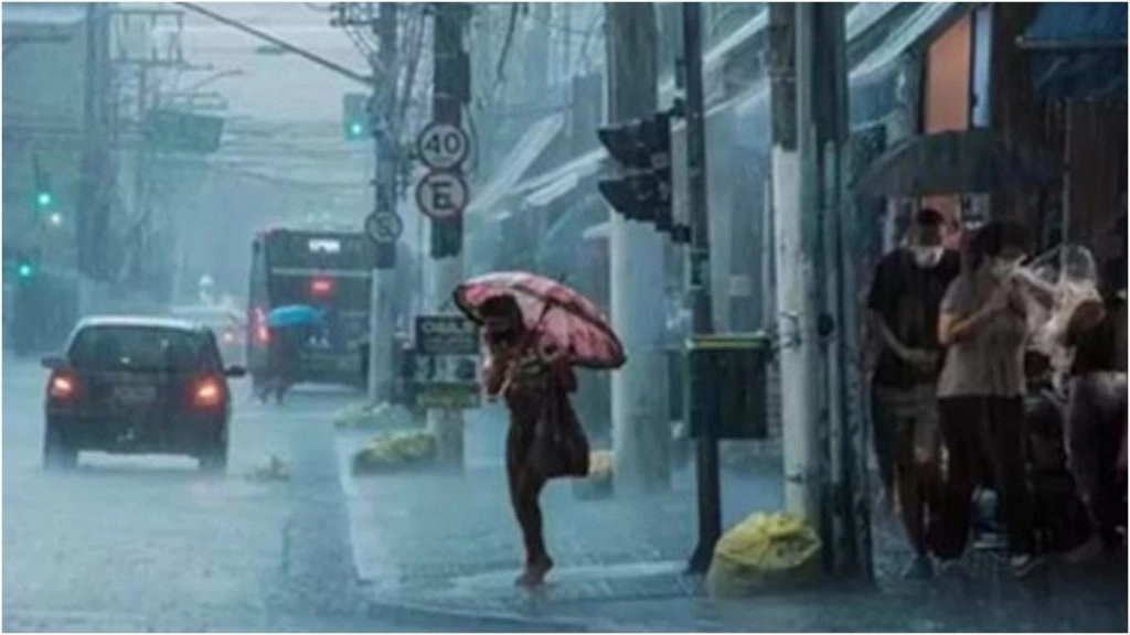 पुणे, सतारा सहित महाराष्ट्र के 12 जिलों में आज बारिश को लेकर IMD का अलर्ट; जानें 21 अक्टूबर को मुंबई का कैसा रहेगा मौसम