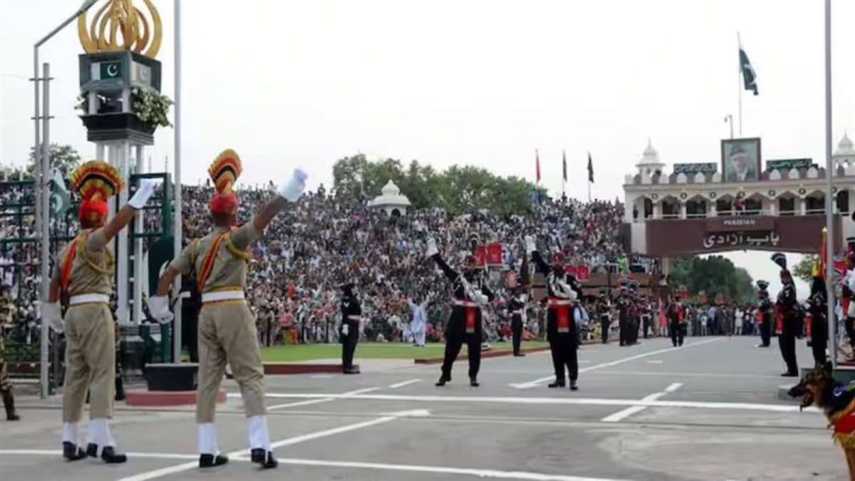 पहलगाम आतंकी हमले के बाद अटारी बॉर्डर पर 'बीटिंग रिट्रीट' समारोह पर संकट