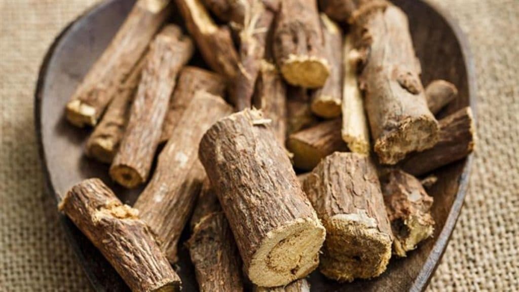 Mulethi Benefits: औषधीय गुणों से भरपूर है मुलेठी, हार्ट ब्लॉकेज रोकने में मददगार