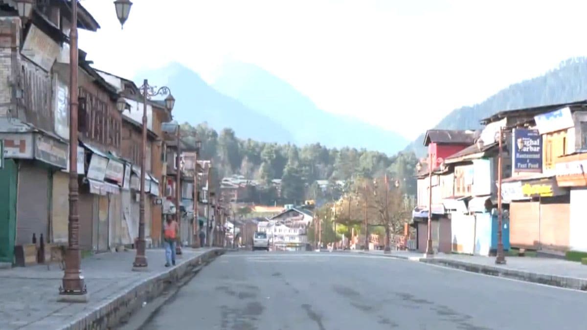  Pahalgam Terror Attack: देखें आतंकी हमले के बाद पहलगाम में क्या हैं हालात   