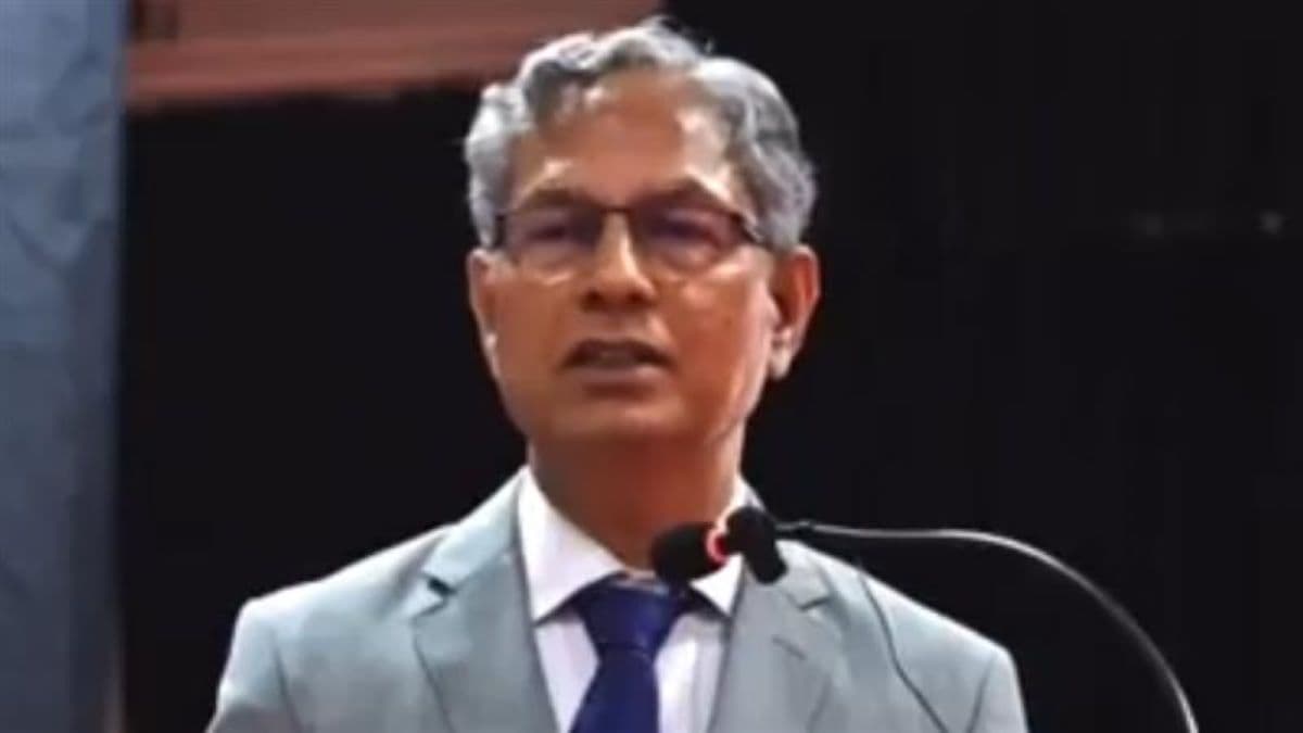 Who is Swaran Singh: JNU प्रोफेसर जिन्हें यौन उत्पीड़न के आरोप में नौकरी से निकाला गया