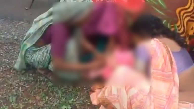 Jalgaon Video: हॉस्पिटल ले जाने के लिए पति ने एम्बुलेंस मंगवाई, लेकिन नहीं पहुंची मदद, गर्भवती महिला ने सड़क किनारे दिया बच्चे को जन्म, महाराष्ट्र के जलगांव जिले में सिस्टम हुआ फेल