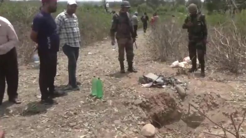 VIDEO: हिमाचल के डमटाल गांव में मिला संदिग्ध प्रोजेक्टाइल का मलबा, पुलिस ने इलाके को किया सील; लोगों में दहशत