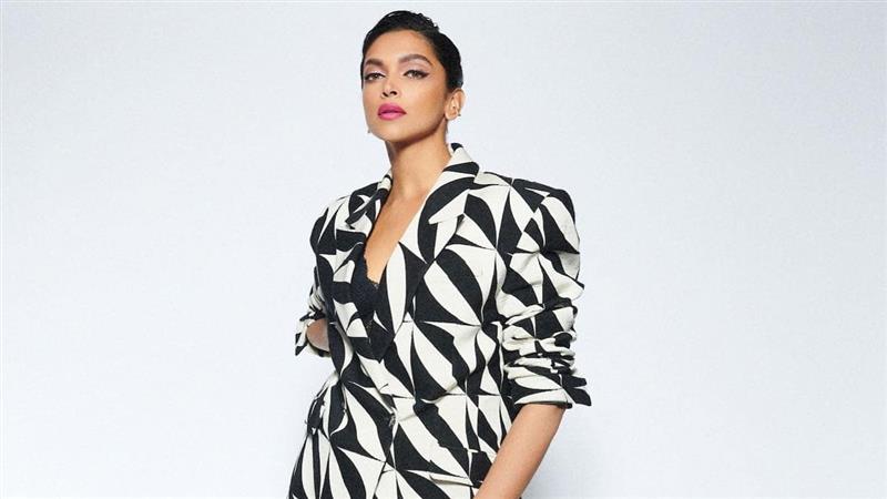 दीपिका पादुकोण 'कल्कि एडी 2898' के सीक्वल से बाहर, इशारों में एक्ट्रेस ने बता दी 'सच्चाई'