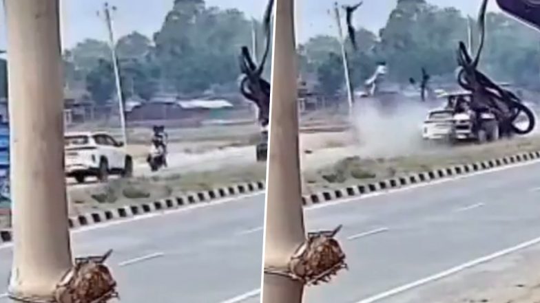 Gorakhpur Road Accident: गोरखपुर में ट्रैक्टर को ओवरटेक कर रहे बाइक सवारों को कार ने उड़ाया, 2 लोग कई फीट हवा में उछले, हादसे में 4 की मौत (Watch Video)