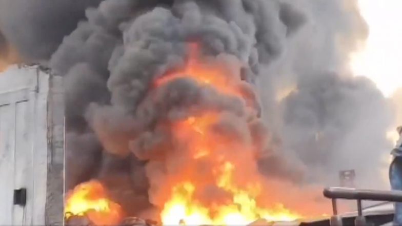 Bhiwandi Fire Accident: ठाणे के भिवंडी में रिचलैंड कॉम्प्लेक्स में लगी भीषण आग, दमकल की कई गाड़ियां मौके पर मौजूद; VIDEO