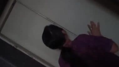 VIDEO: ग्रेटर नोएडा के फ्यूजन होम्स सोसाइटी की लिफ्ट में फंसी बच्ची, 10 मिनट तक गूंजती रही चीखें; कड़ी मशक्कत के बाद निकाला गया बाहर
