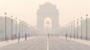 Delhi NCR Weather Update: दिल्ली की आबोहवा फिर हुई जहरीली! आसमान में छाई धूल और धुंध की चादर, एयर क्वालिटी ‘बेहद खराब’ (Watch Video)