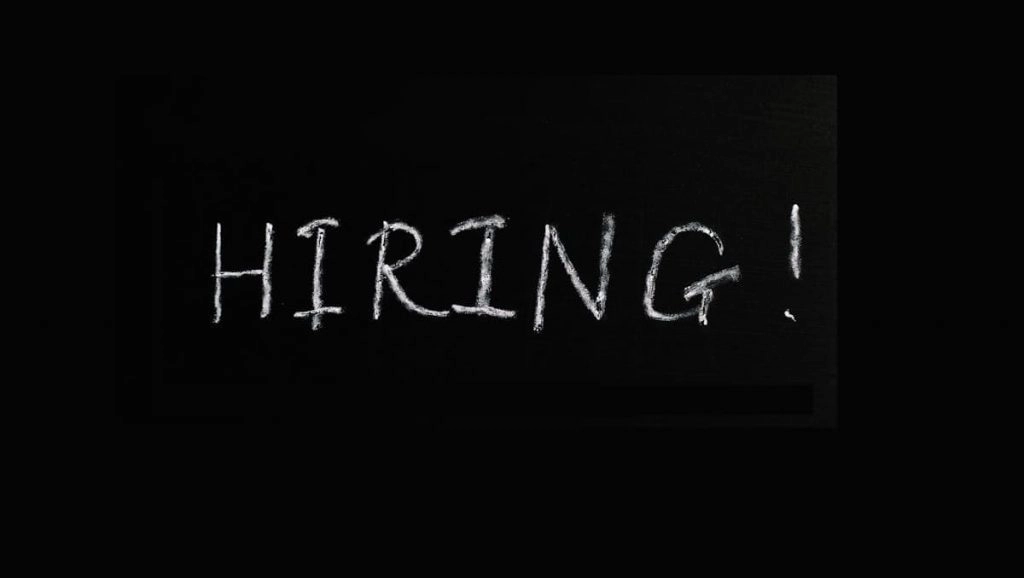 जोहो और एप्पल में काम करने वाले एक तिहाई से अधिक भारतीय कर्मचारी देश के टियर 3 कॉलेजों से ग्रेजुएट: रिपोर्ट