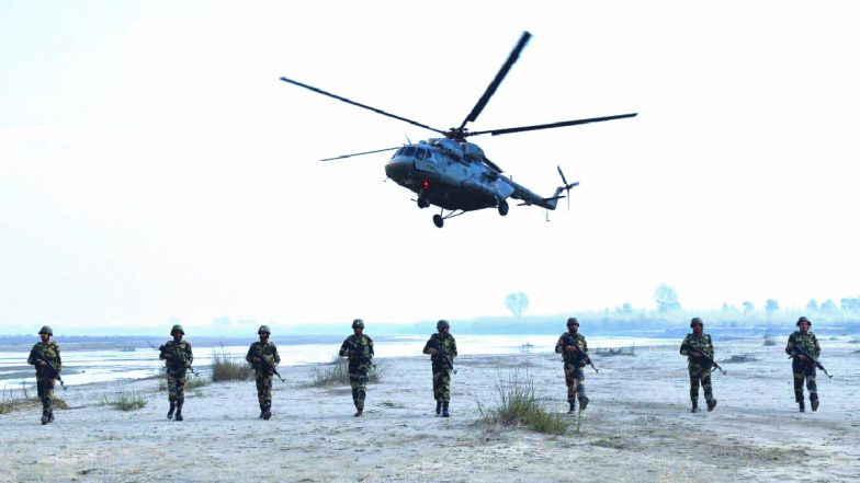 पाकिस्तान की घबराहट बढ़ी, PoK में जुटा रहा जरुरी सामान, भारत के सख्त रुख से कांप रही पाक सेना!