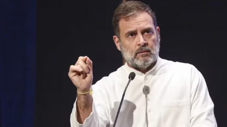 महाराष्ट्र चुनाव में 'मैच फिक्सिंग', राहुल गांधी के दावे पर बीजेपी ने किया पलटवार