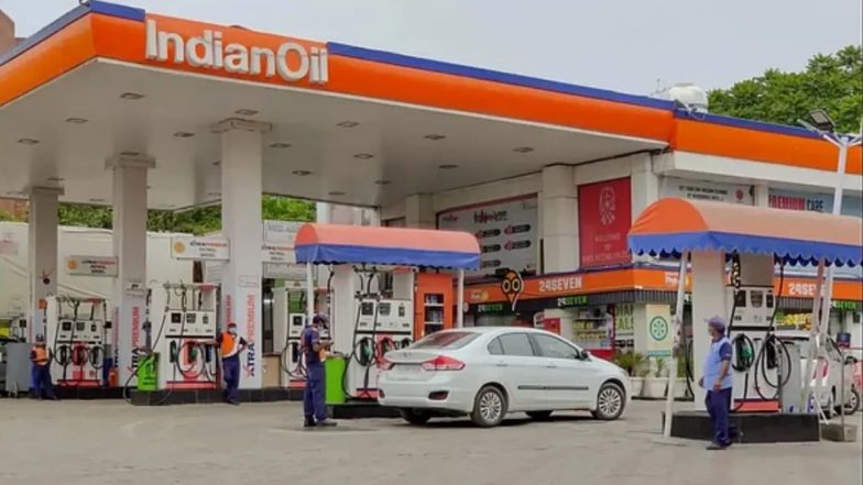 देशभर में पेट्रोल, डीजल की कोई कमी नहीं; इंडियन ऑयल ने कहा- घबराहट में अतिरिक्त खरीदारी से बचें