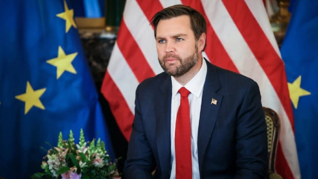 अमेरिकी उपराष्ट्रपति जेडी वेंस ने हमास को दी धमकी, बोले- हथियार नहीं डाला तो हो सफाया हो जाएगा