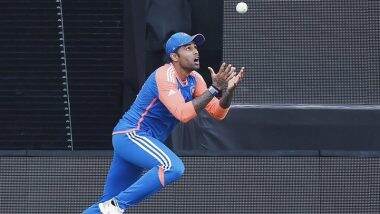 Rohit Sharma On SuryaKumar Catch: हर किसी की सांस थम गई थी, सूर्यकुमार के करिश्माई कैच पर रोहित शर्मा ने तोड़ी चुप्पी, बताया कैसे पलटा था टी20 वर्ल्ड कप फाइनल का रुख Rohit Sharma On SuryaKumar Catch: हर किसी की सांस थम गई थी, सूर्यकुमार के करिश्माई कैच पर रोहित शर्मा ने तोड़ी चुप्पी, बताया कैसे पलटा था टी20 वर्ल्ड कप फाइनल का रुख