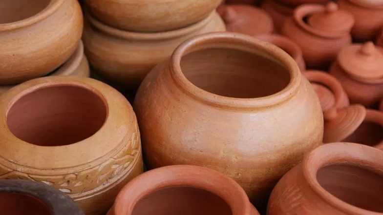Matke ka Pani Pine ke Fayde: गर्मियों में अमृत है घड़े का पानी, मिलते हैं कई फायदे
