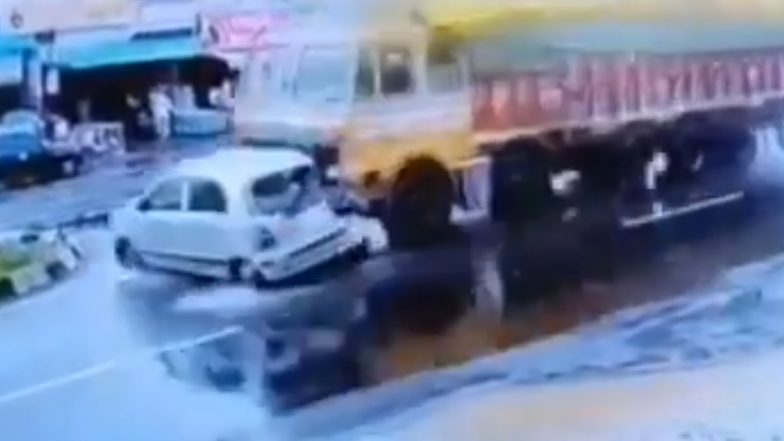 Mandsaur Road Accident: मंदसौर में भीषण सड़क हादसा! तेज रफ्तार ट्रक ने कार को 100 मीटर तक घसीटा, एक्सीडेंट का भयावह वीडियो आया सामने; VIDEO
