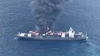 Kerala Ship Blast: केरल तट के पास सिंगापुर के जहाज में धमाका! भारतीय नौसेना अलर्ट पर, मदद के लिए भेजा गया आईएनएस सूरत (Watch Video)