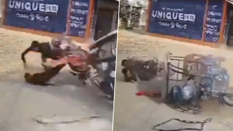 Viral Video: तेज रफ्तार बाइक की टक्कर से ई-रिक्शा कुछ ही सेकंड में पलटी, देखें भयानक वीडियो